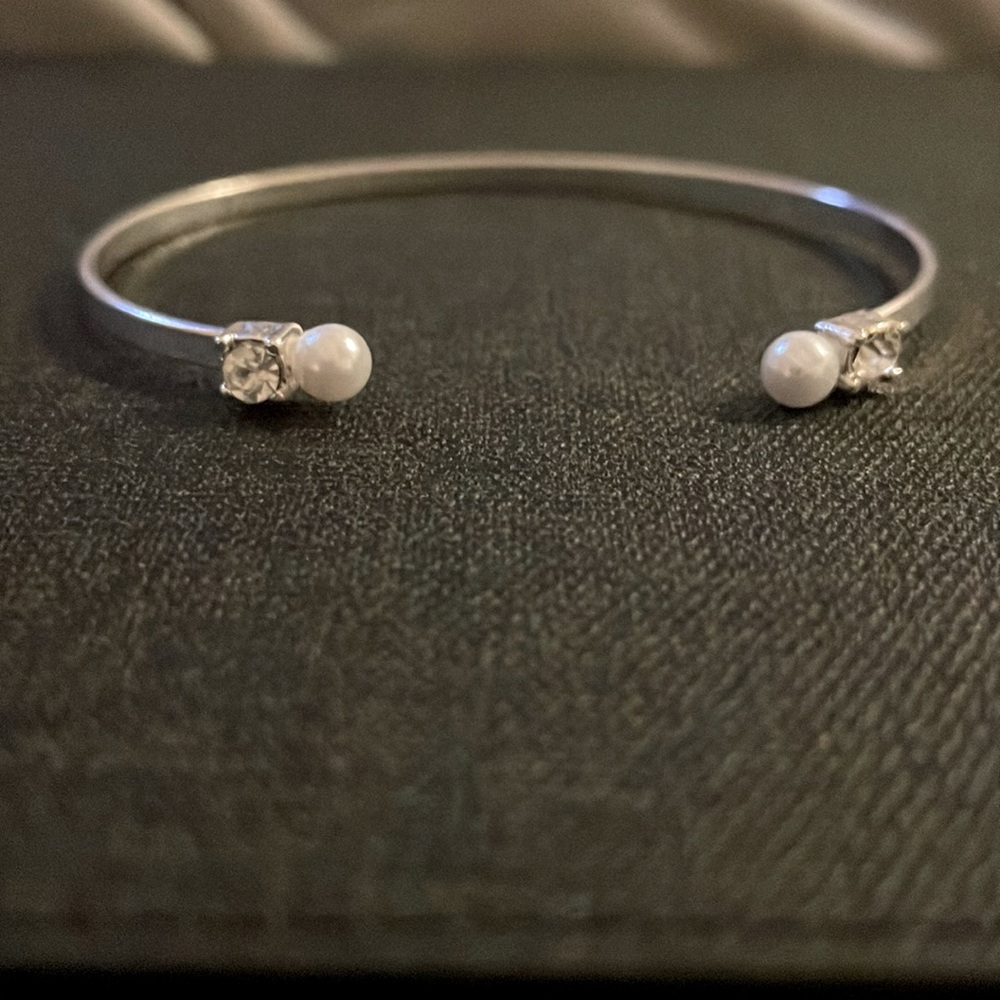 Tommy Bahama bracelet set - Picture 5 of 7